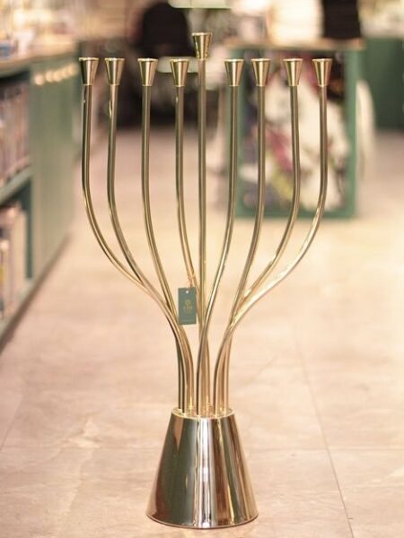 חנוכיה שלהבת זהב