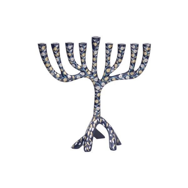 11508.jpg חנוכיה בינונית 23 ס"מ + ציור יד רימונים כחול – תמונה 1